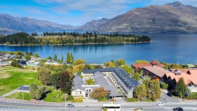 Garden Court Suites & Apartments in Queenstown